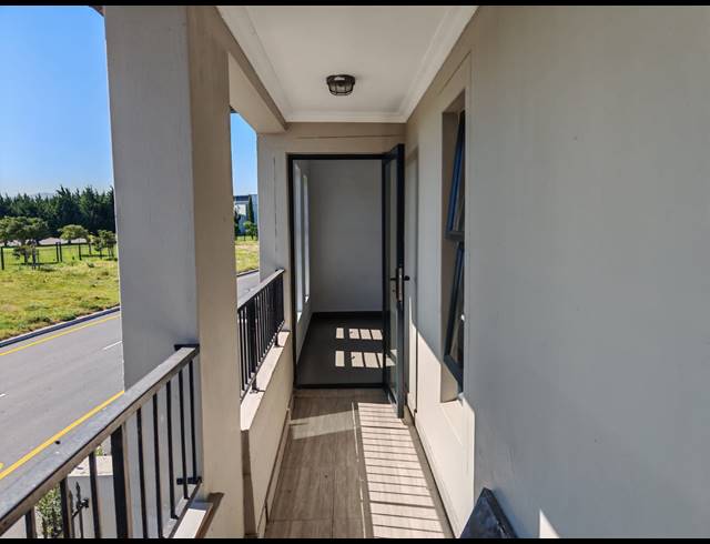 2 BEDROOM APARTMENT TO LET IN PARKLANDS NORTH